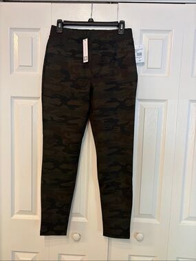 660 Sanctuary Camo Print Stretch Leggings
